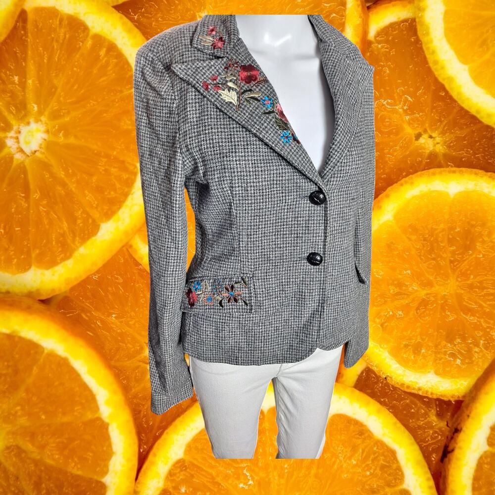Wet Seal Women's Wool Blendโ Embroidered Two-Button Tweed Jacket Size S